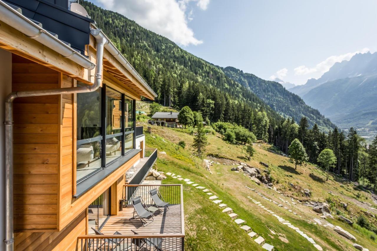 Le Chalet Mont Blanc เลอุชส์ ภายนอก รูปภาพ