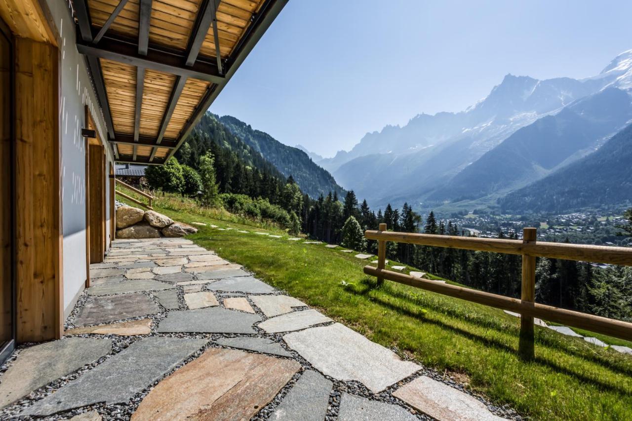 Le Chalet Mont Blanc เลอุชส์ ภายนอก รูปภาพ