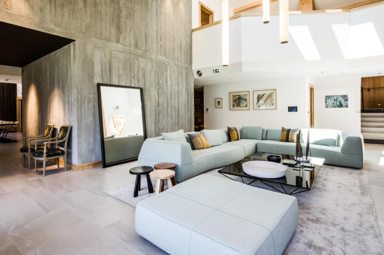 Le Chalet Mont Blanc เลอุชส์ ภายนอก รูปภาพ