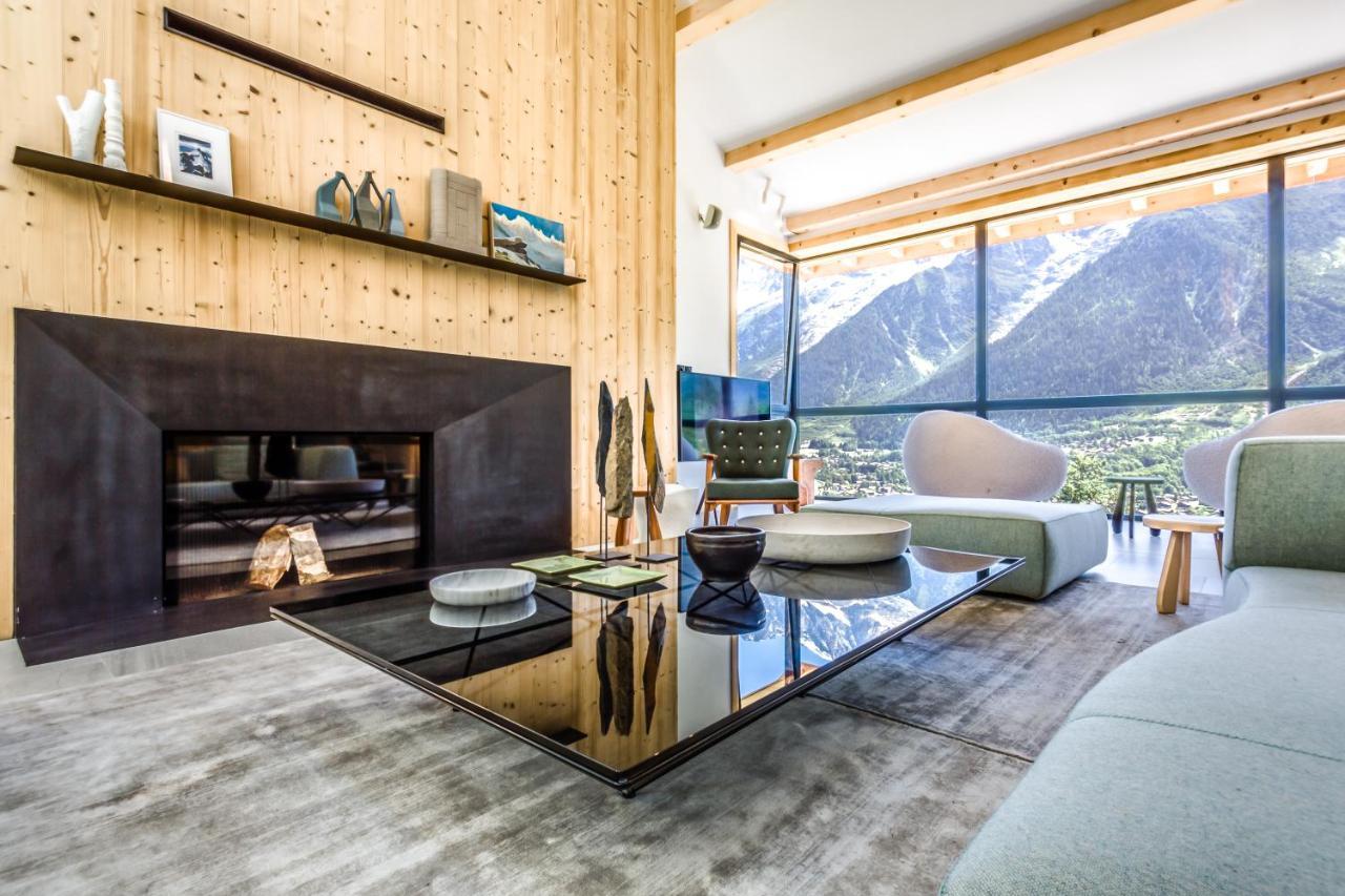 Le Chalet Mont Blanc เลอุชส์ ภายนอก รูปภาพ
