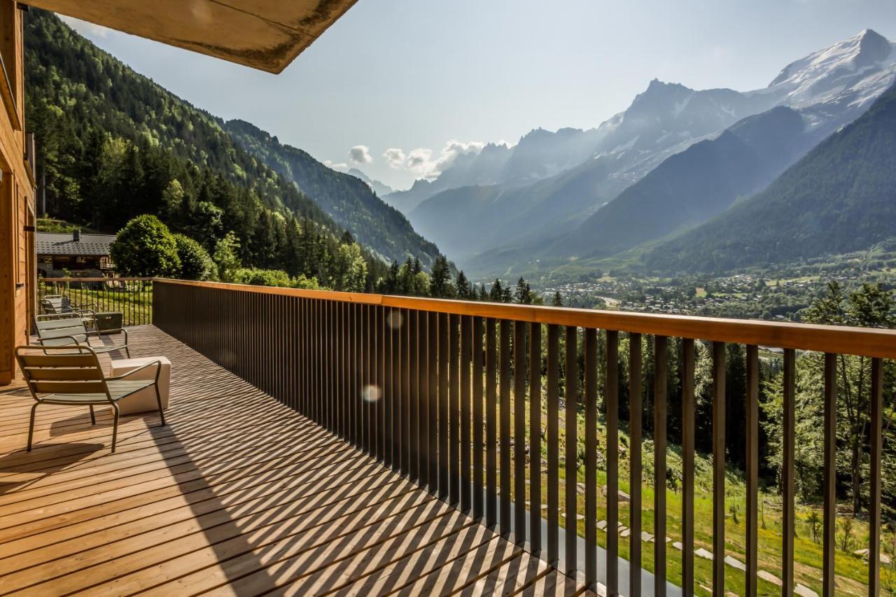 Le Chalet Mont Blanc เลอุชส์ ภายนอก รูปภาพ