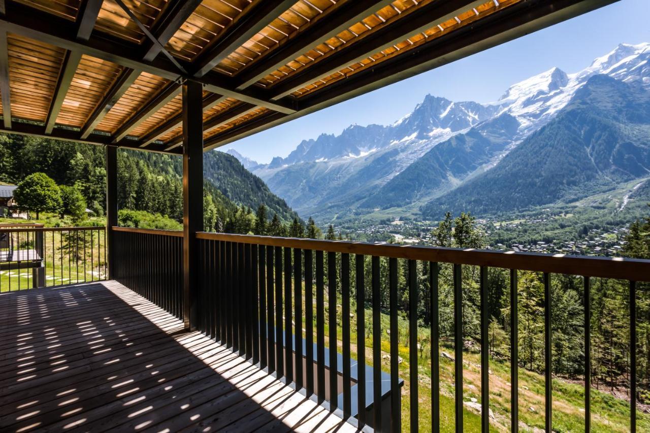 Le Chalet Mont Blanc เลอุชส์ ภายนอก รูปภาพ